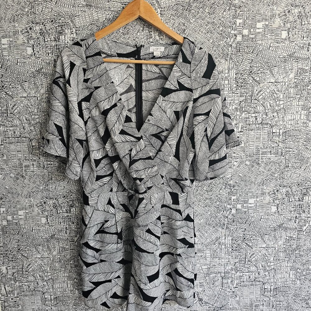 Loft Women’s Fern Wrap Romper Black White Botanical Print Pockets